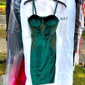 A’GACI // green velvet dress